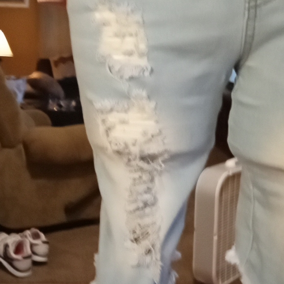 Wave elastic tie waist distressed knee length shorts - Picture 3 of 12